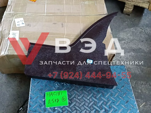 Экран вспомогательный панели приборов (торпедо) правый 1139800528 для автокрана ZTC250V (шасси ZLJ5332JQZV5) | Фото 1 из 1