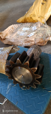 Шестерня редуктора поворота крановой установки автокрана XCMG XCT70_S | Фото 3 из 3