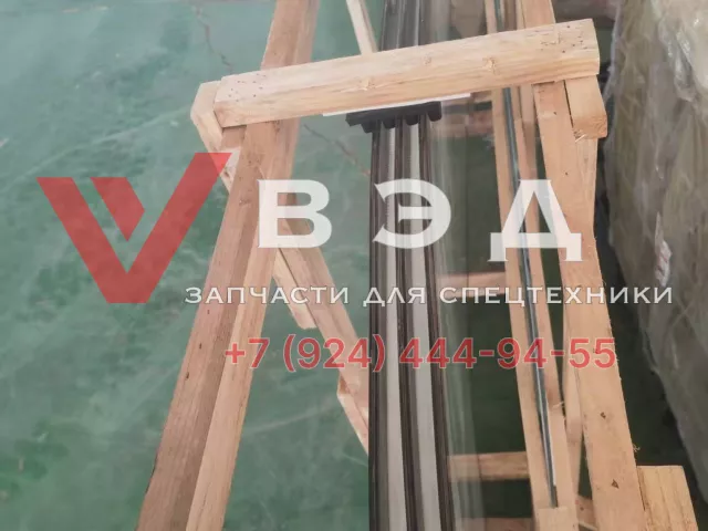 Стекло лобовое кабины водителя автокрана SANY STC250T5-4R (JSS005522736) | Фото 2 из 3