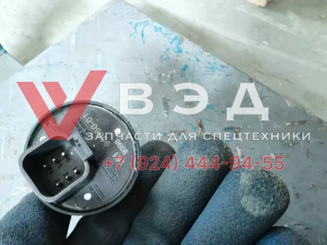 Замок зажигания JK438-2 для гусеничного крана XCMG QUY100 | Фото 3 из 3