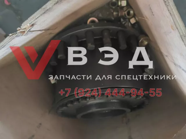 Бортовой редуктор в сборе 99110783 (мост 800360946) для Крана XCMG XCR70_S | Фото 2 из 4