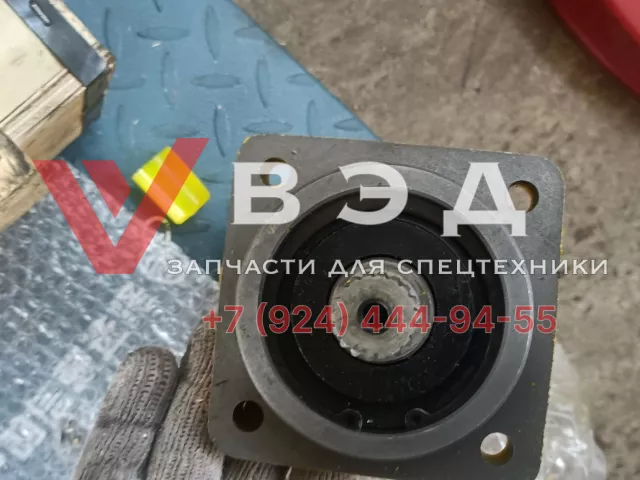 Гидромотор редуктора поворота крановой установки XCMG QY50-70 A2F28W2Z8 712005 803000233 | Фото 3 из 3