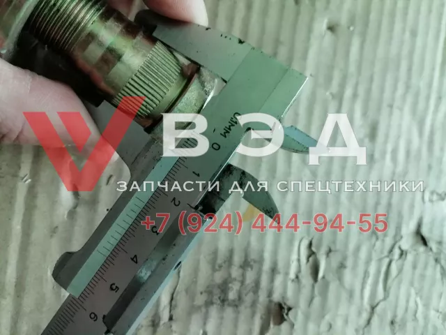 Шпилька XCT70 передняя с гайкой 860501405+860535097 | Фото 3 из 4