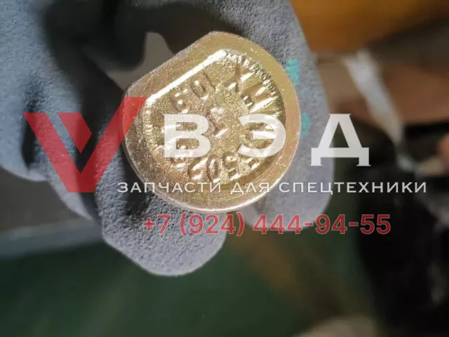 Шпилька XCT70 задняя с гайкой 860501405+860535924 | Фото 4 из 4