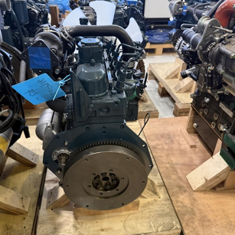 Двигатель в сборе KUBOTA V1505-T для компрессора Atlas Copco | Фото 2 из 4