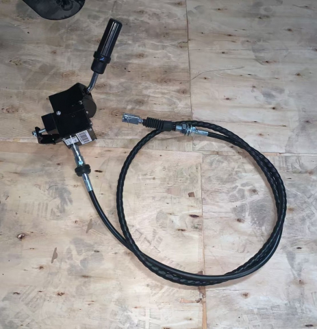 Рычаг переключения передач с тросиком 4110003277 для погрузчика SDLG L956FH | Фото 1 из 2