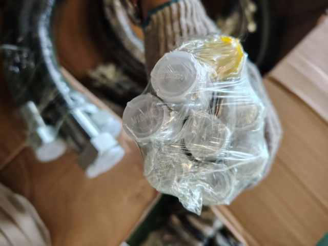 РВД (шланги) комплект выдвижения втягивания стрелы + выдвижения втягивания аутригеров комплект из 28 штук для автокрана XCMG XCT25L5SR | Фото 6 из 7