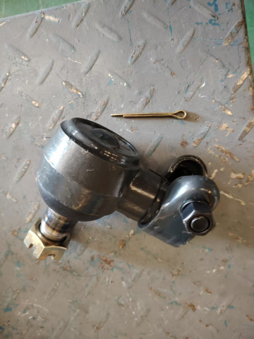 Наконечник рулевого гидроцилиндра для автокрана XCMG XCT70_S | Фото 1 из 2