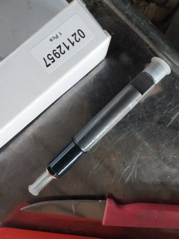 Форсунка топливная 80278600 ДВС DEUTZ BF6M1013EC для подземного самосвала CHTC UK-15L | Фото 1 из 1