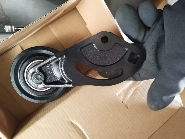 Ролик натяжной 80309000 ДВС DEUTZ BF6M1013EC для подземного самосвала CHTC UK-15L | Фото 1 из 1