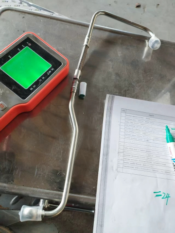 Трубка подачи масла к турбине 80363200 ДВС DEUTZ BF6M1013EC для подземного самосвала CHTC UK-15L | Фото 1 из 1