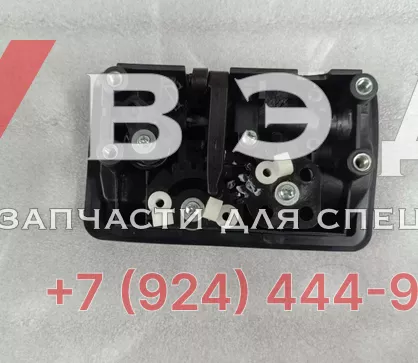 Ручка багажного отсека в сборе 55E01-08310 для автобуса HIGER | Фото 2 из 2