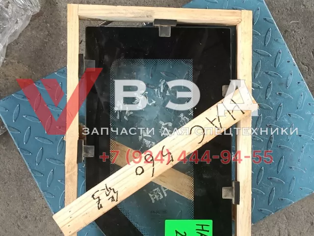 Стекло заднее правое за дверью кабины водителя для автокрана XCMG XCT25L5_SR | Фото 1 из 2