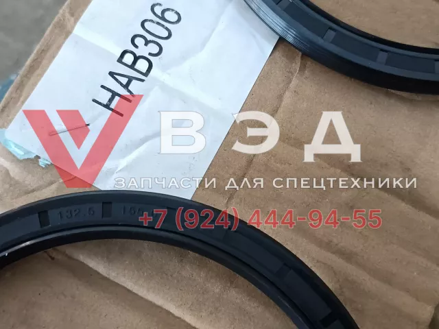 Сальник задней ступицы 132.5*155.6*9.5 для автокрана XCMG QY100K | Фото 2 из 2