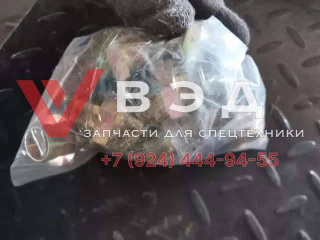 Штуцер подключения РВД к компрессору 90003559386 для карьерных самосвалов Tonly TL859,849 | Фото 2 из 3