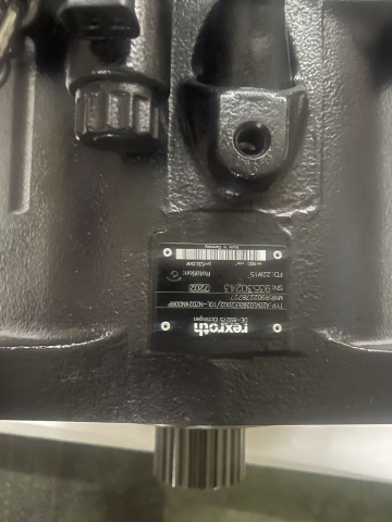 Насос гидравлический A20VL0260LE2DU2/10L-NZD24N00RP бульдозера LuiGong LD60 | Фото 1 из 13