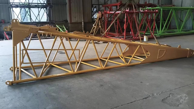 Коренная секция стрелы 170100050 для гусеничного крана XCMG QUY55 | Фото 1 из 4
