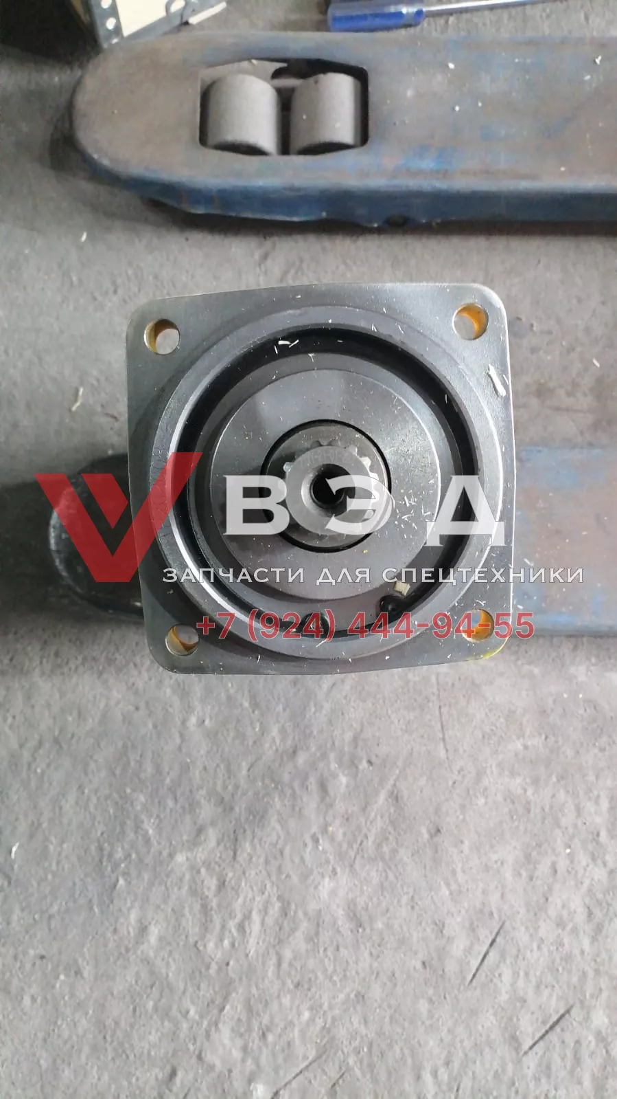 Гидромотор лебёдки на кран XCMG XCT25L5_S 803081202
