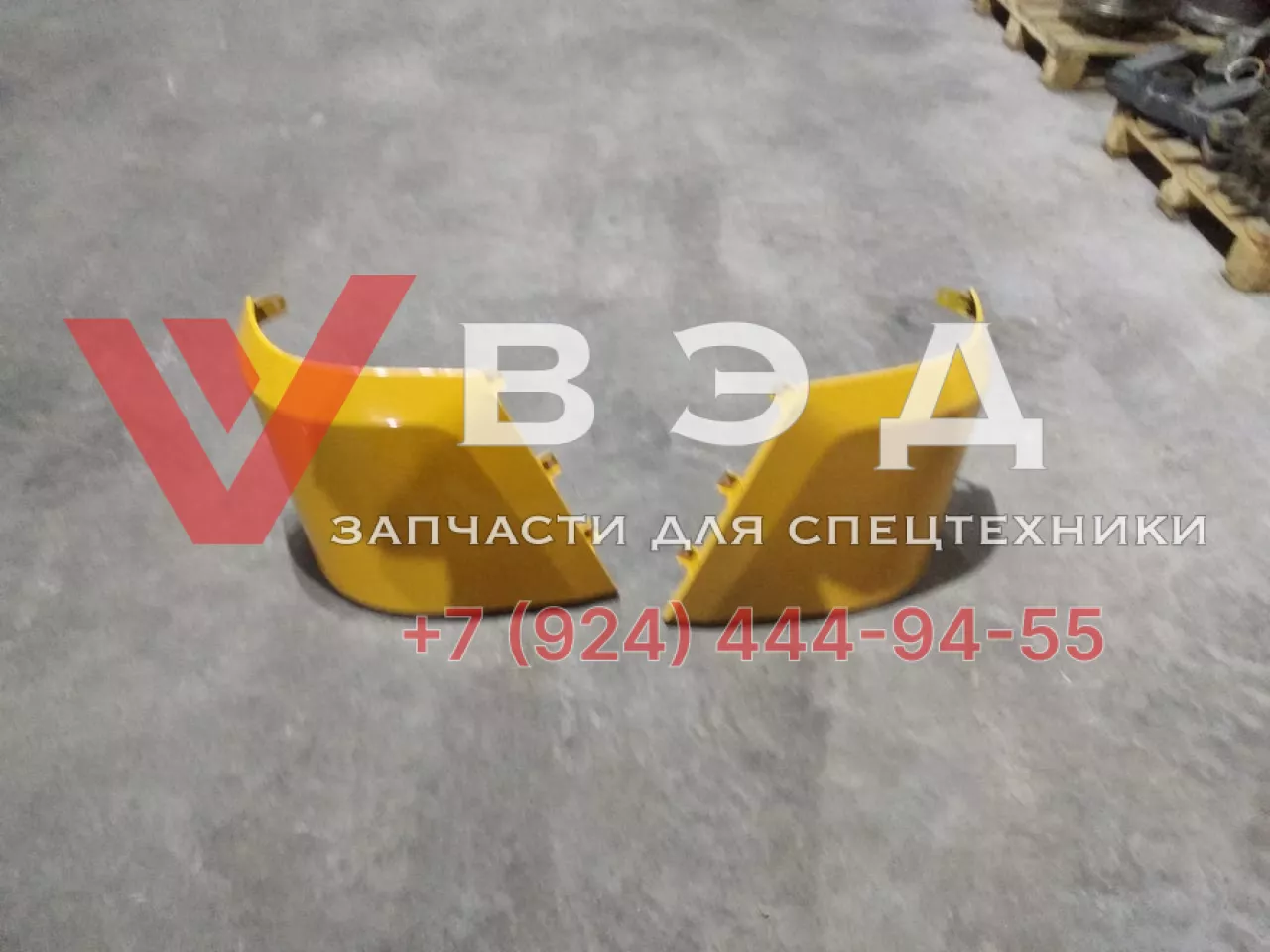 Дефлектор левый 860503012 XCT пластиковый