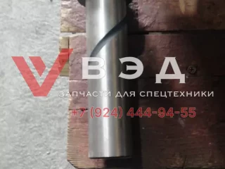 Палец центральный коромысла задних рессор 138700314 XCT25L5_SR