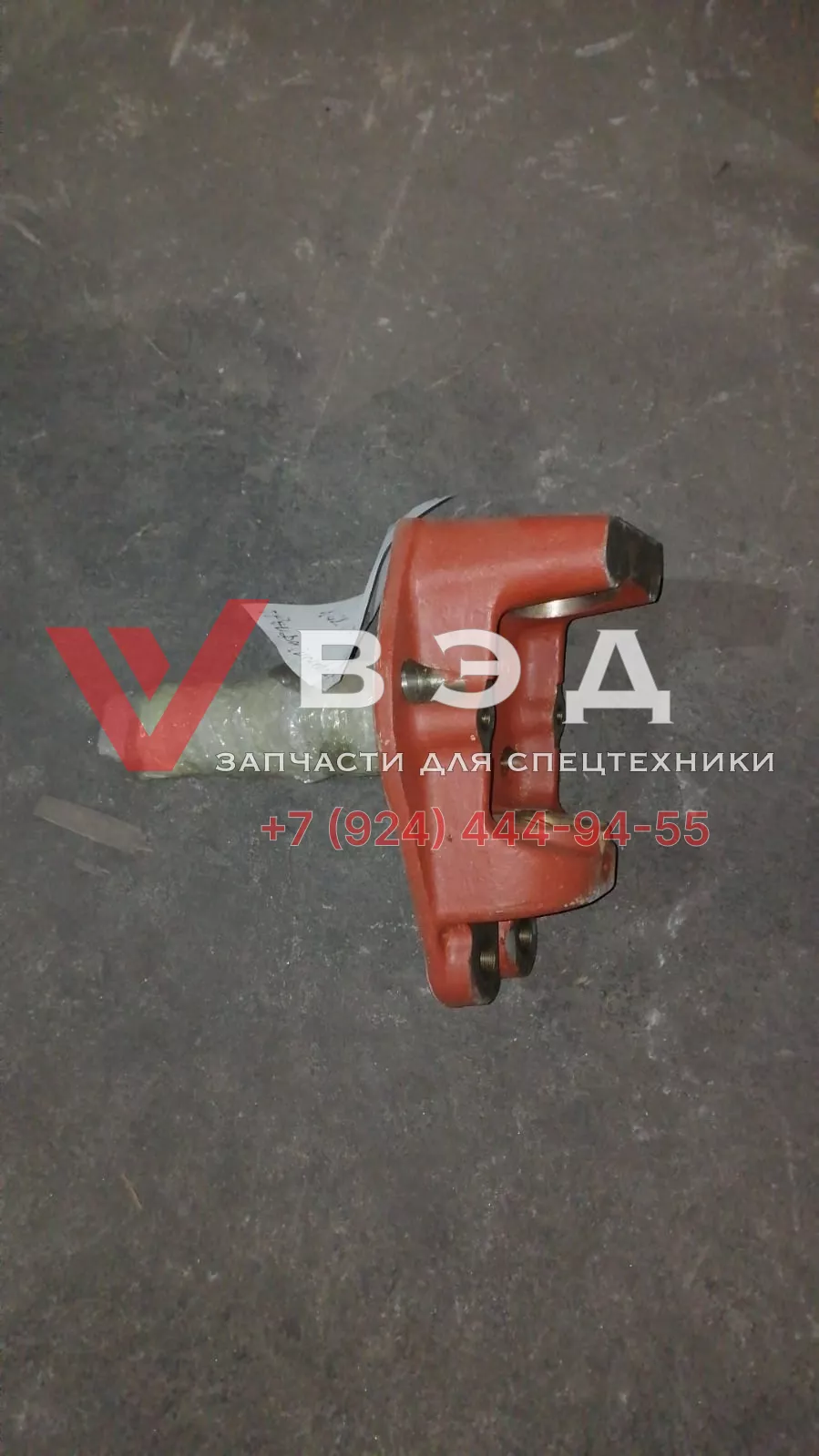 Цапфа (поворотный кулак L) 800390597 XCT