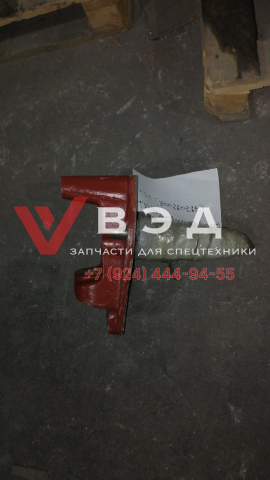 Цапфа (поворотный кулак R) 800390596 XCT