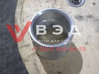 Втулка вилки осевого узла качения грейдера XCMG БОЛЬШАЯ 001210042, PY180G.13-5, 381600397