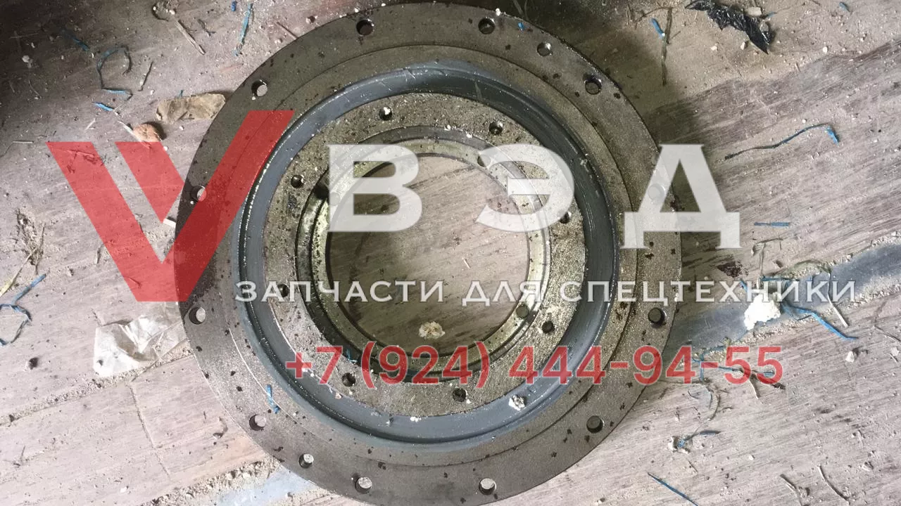 Крышка балансира центральная 85513027 / W44002072