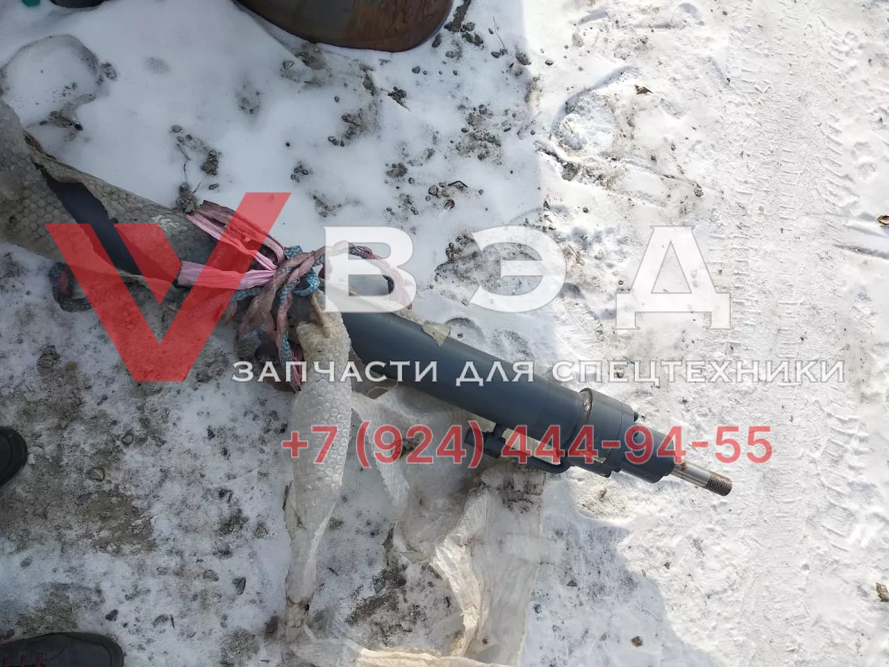 Цилиндр перемещения отвала в лева в право 001140015, 380900730, XGYG07102, PY160G3,101000524