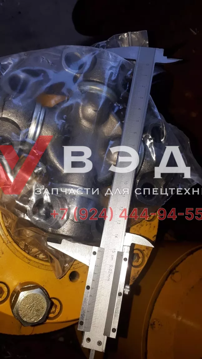 Крестовина карданного вала погрузчика LW500F T160А/860125124/G5-7126