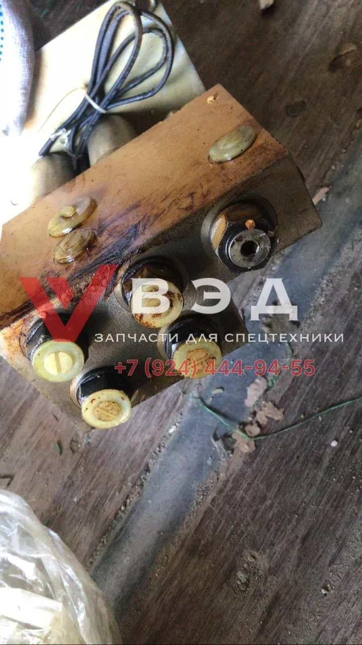 Джойстик погрузчика Liugong 12C0019 1307392 D3S2