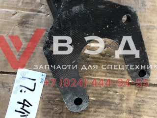 Кронштейн SHACMAN SHAANXI X3000 буксировочной правый (к раме) DZ95189840014