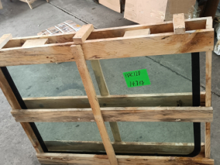 Стекло верхнее кабины оператора 1139803937 для автокрана ZTC600V