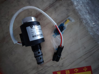 Электромагнитный клапан (соленоид) 363 506 85300 (SC-T01-A21-BGN-D2-5262A) для Гусеничного крана Kato IHI CCH 700