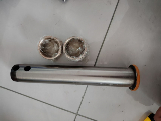 Палец со втулками крепления ковша к рукояти гусеничного экскаватора Zoomlion ZE60E-10