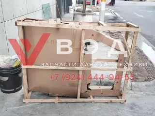 Каркас правой двери без стекла автокрана XCMG XCT70_S