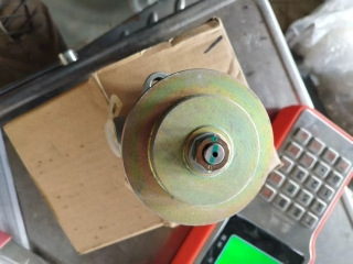 Насос топливный 80281700 ДВС DEUTZ BF6M1013EC для подземного самосвала CHTC UK-15L