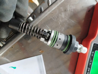 Насос-форсунка BOSCH 0 414 401 105 (80031400) ДВС DEUTZ BF6M1013EC для подземного самосвала CHTC UK-15L