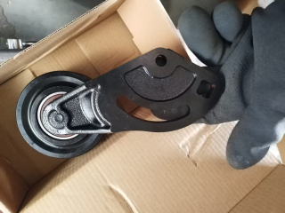 Ролик натяжной 80309000 ДВС DEUTZ BF6M1013EC для подземного самосвала CHTC UK-15L