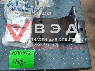 Задний правый кронштейн крепления ДВС 137602013 для автокрана XCMG XCT80_S